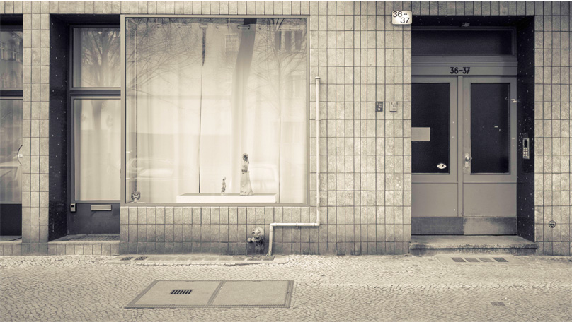 No One Is Happy And No One Has Woes [&copy; Robert Berghoff]
