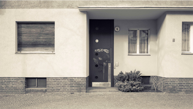 No One Is Happy And No One Has Woes [&copy; Robert Berghoff]